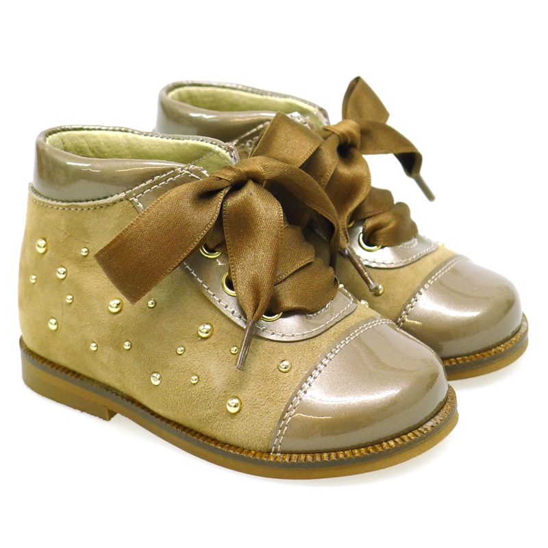 Leer ZAPATOS CLARYS NIÑO | COLECCIÓN OTOÑO-INVIERNO 2015 ZAPATOS CLARYS NIÑO | COLECCIÓN OTOÑO-INVIERNO 2015