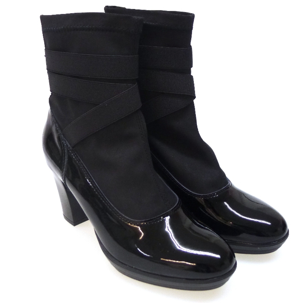 Botin Tacon Y Plataforma Charol Negro Hobby 605