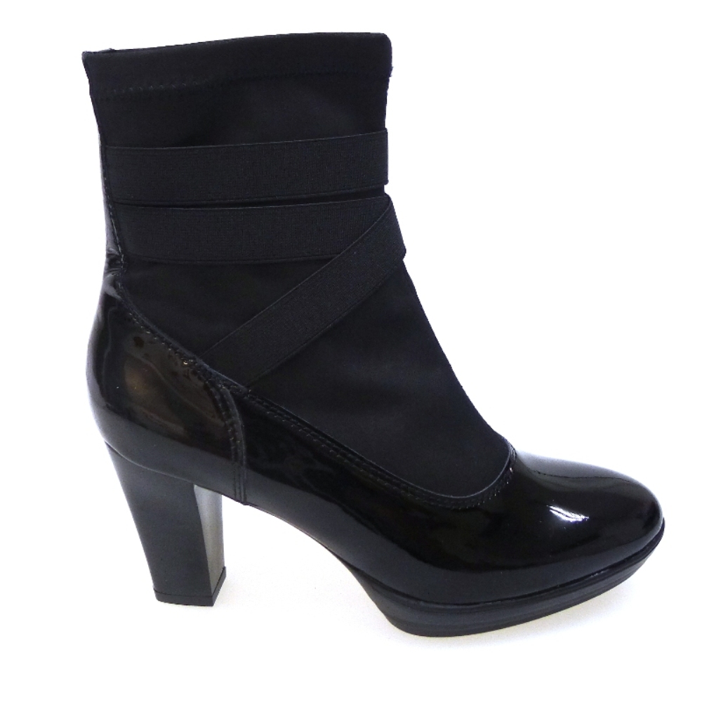 Botin Tacon Y Plataforma Charol Negro Hobby 605