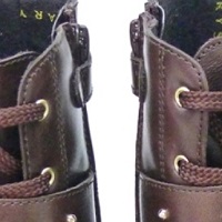Botin Motero triple cierre y tachas Clarys 8845 Marron foto 6