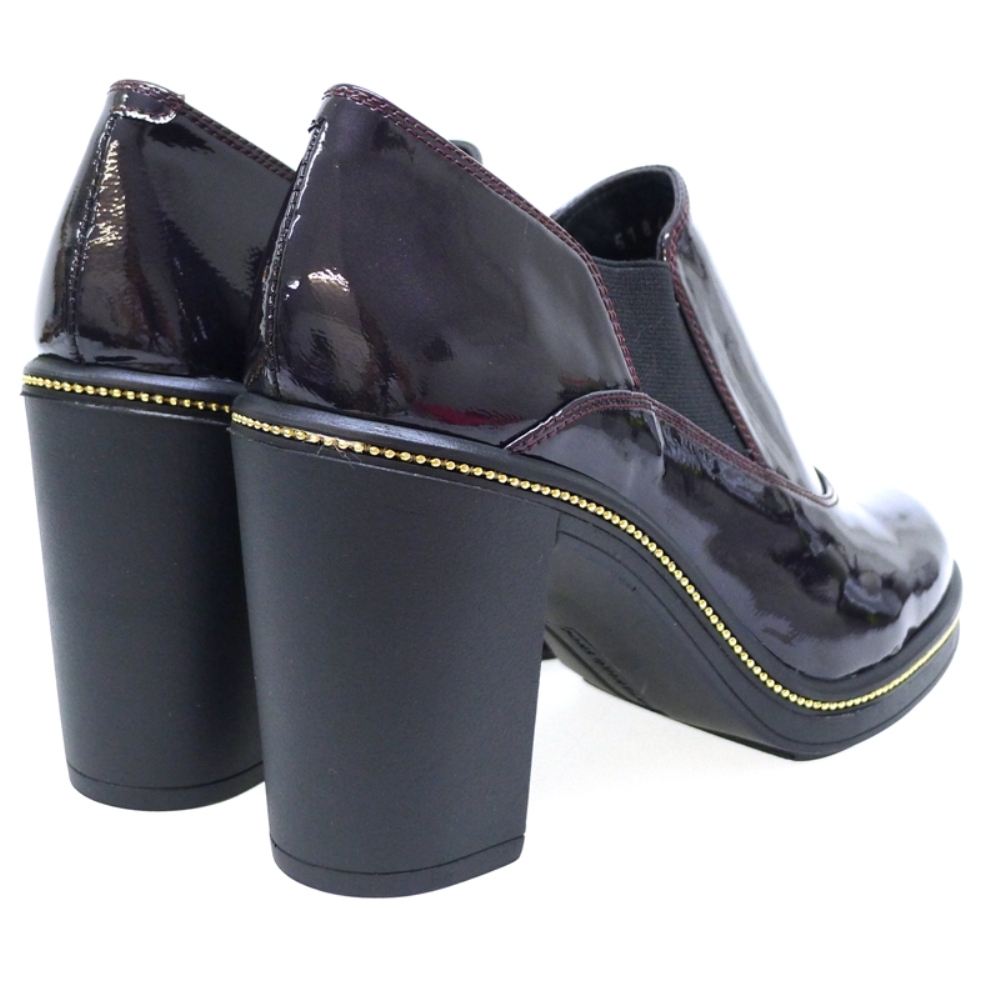 Zapato tipo botín tacón Quintana Charol Morado