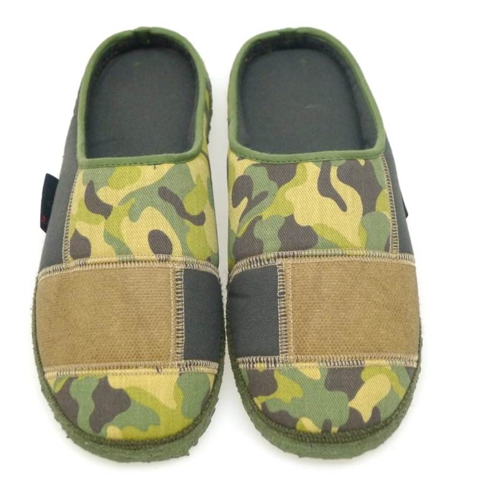 Zapatilla de casa de camuflaje para hombre | Giesswein  foto 2