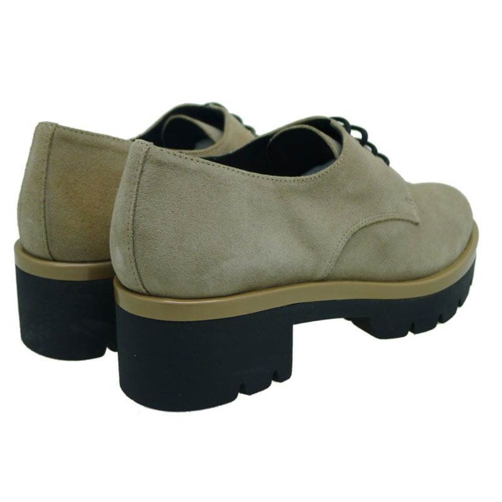 Zapato acordonado tacón y plataforma dentada Hobby 273 Piedra foto 4