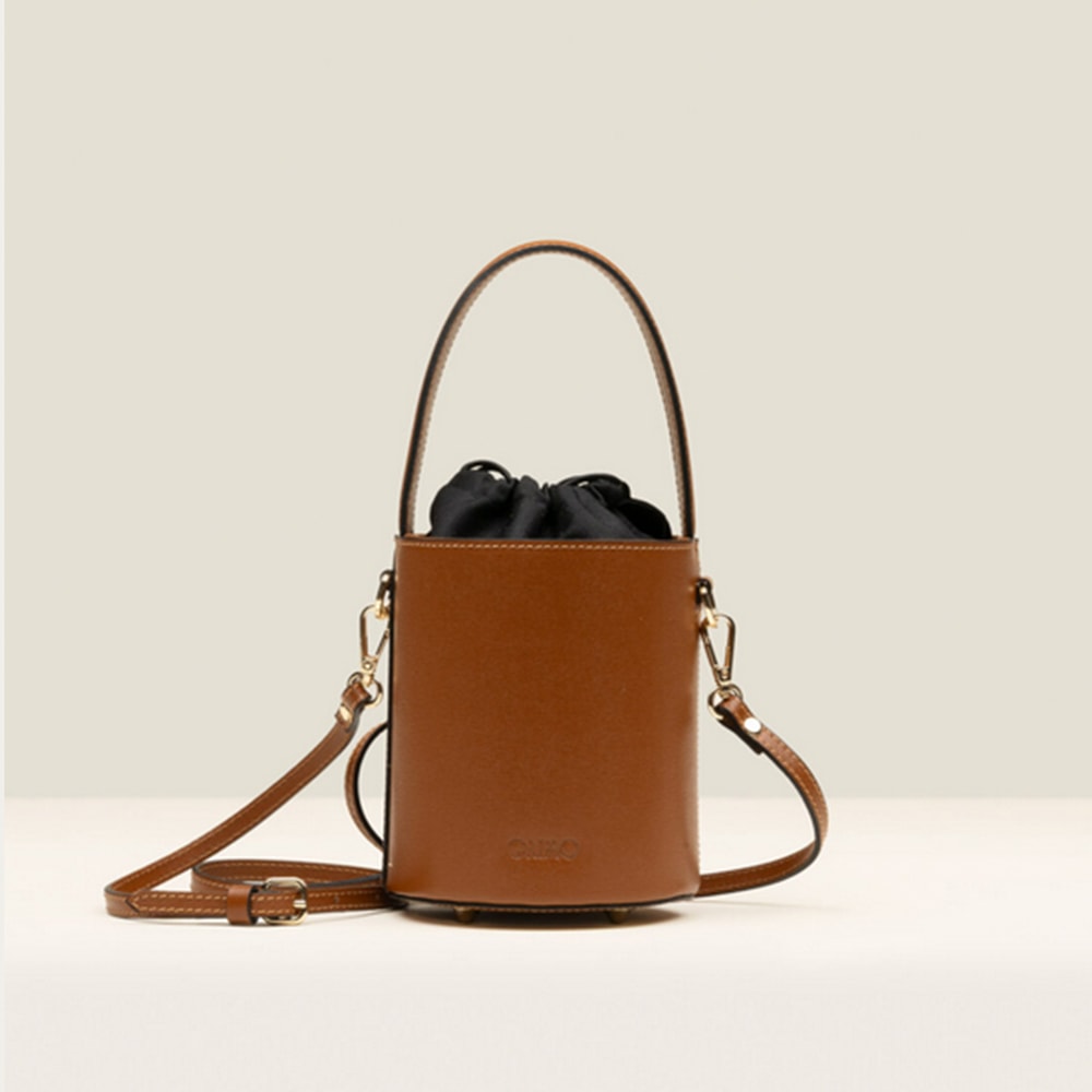 Bolso bombonera piel cuero Gaimo – Estilo con carácter foto 2