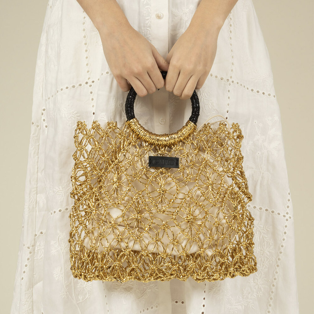 Bolso crochet metalizado oro Gaimo | Carrilé foto 2