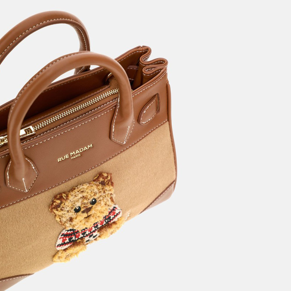 Bolso mini tote camel asa y correa Rue Madam | Carrilé foto 3
