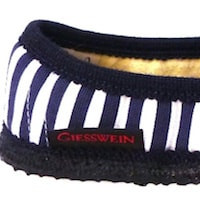 ZAPATILLAS CERRADAS DE CASA