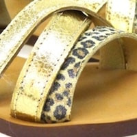 SANDALIAS DORADA Y ESTAMPADA