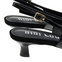 Estilo slingback con tacón cómodo