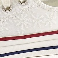 Zapatillas bordadas de converse