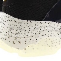 SNEAKERS CON SUELA ANCHA