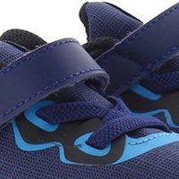 ZAPATILLAS CON VELCRO