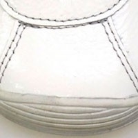 LOS MEJORES MATERIALES PARA LOS PIES DE LOS MÁS PEQUEÑOS
