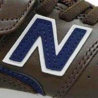 ADORNADAS CON EL LOGO