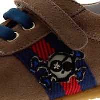 UN ZAPATO SPORT CON ESTILO