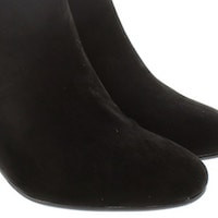 BOTINES NEGRO, UN FONDO DE ARMARIO