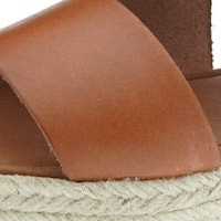 Tiras color cuero o taupe