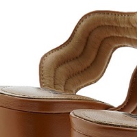 Sandalia tipo mule