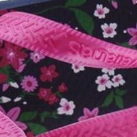 CHANCLAS CON TIRA ANCHA