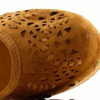 DETALLES TROQUELADOS EN LA PALA