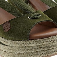 Disponibles en varios colores
