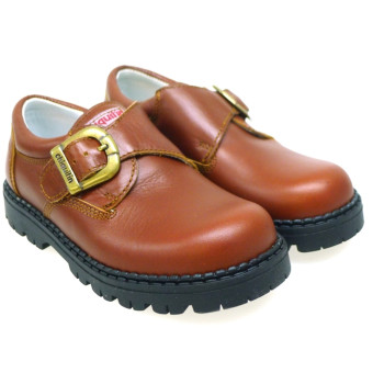 Zapato niño con hebilla marrón