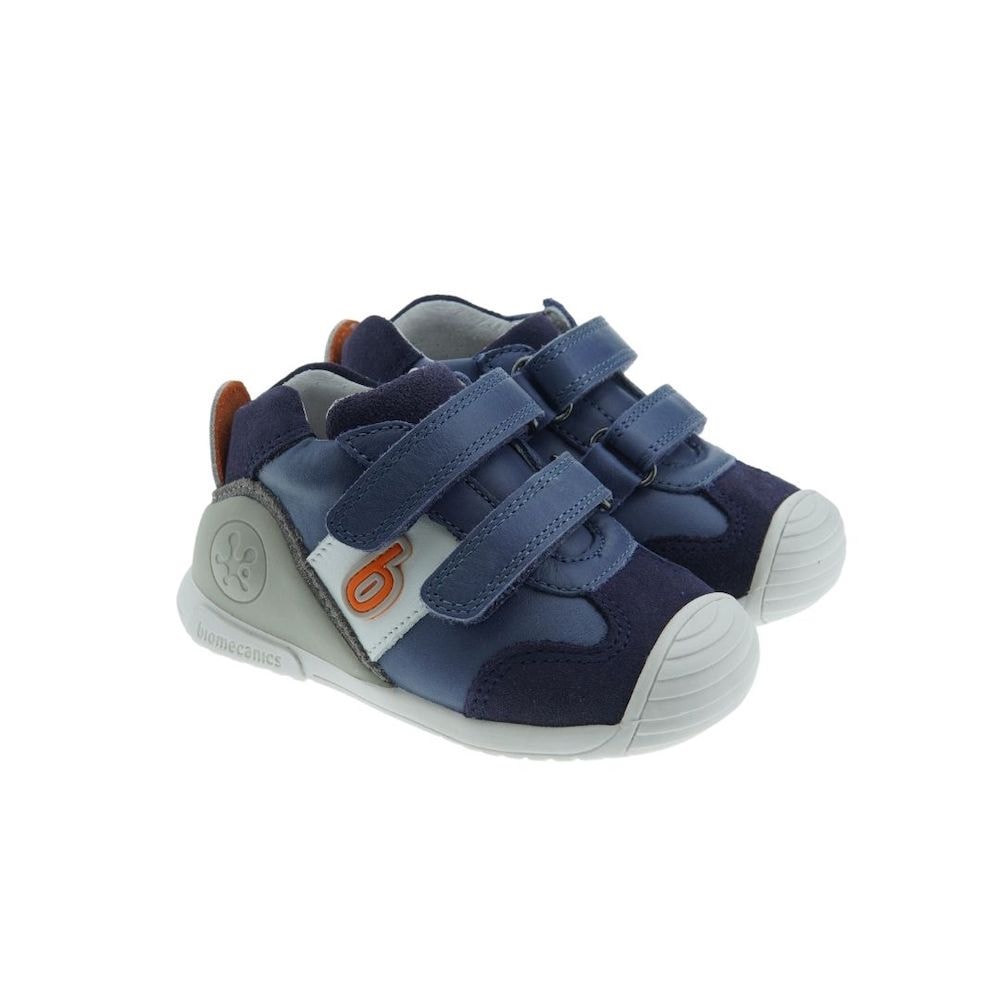 Zapatillas piel puntera reforzada primeros pasos Biomecanics 212151C