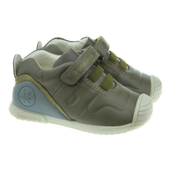 Deportiva gateo velcro y cordon Biomecanics 231121