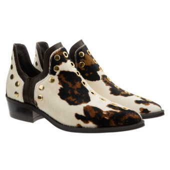 Botín campero bajo animal print Another Trend 2551A4