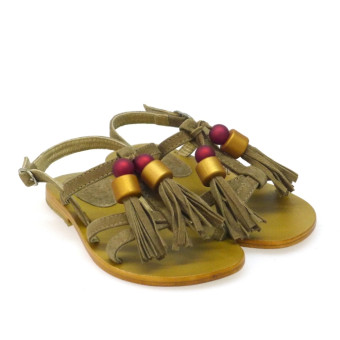 Sandalias flecos y borlas estilo hippie Oca Loca