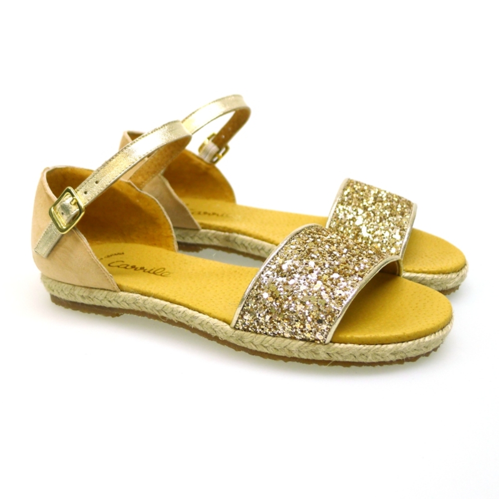 Sandalia plana talón cerrado leopardo y glitter 