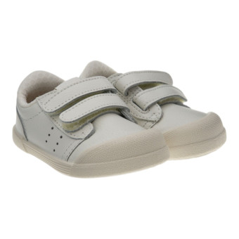 Zapatillas respetuosas blancas Igor W10325