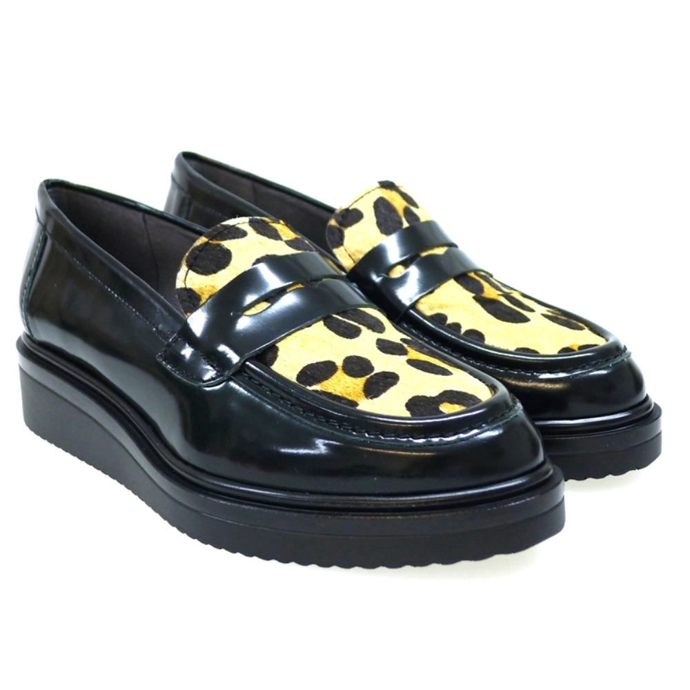 Mocasin Estampado Leopardo Mujer Kanna Ki5670 Black Pony
