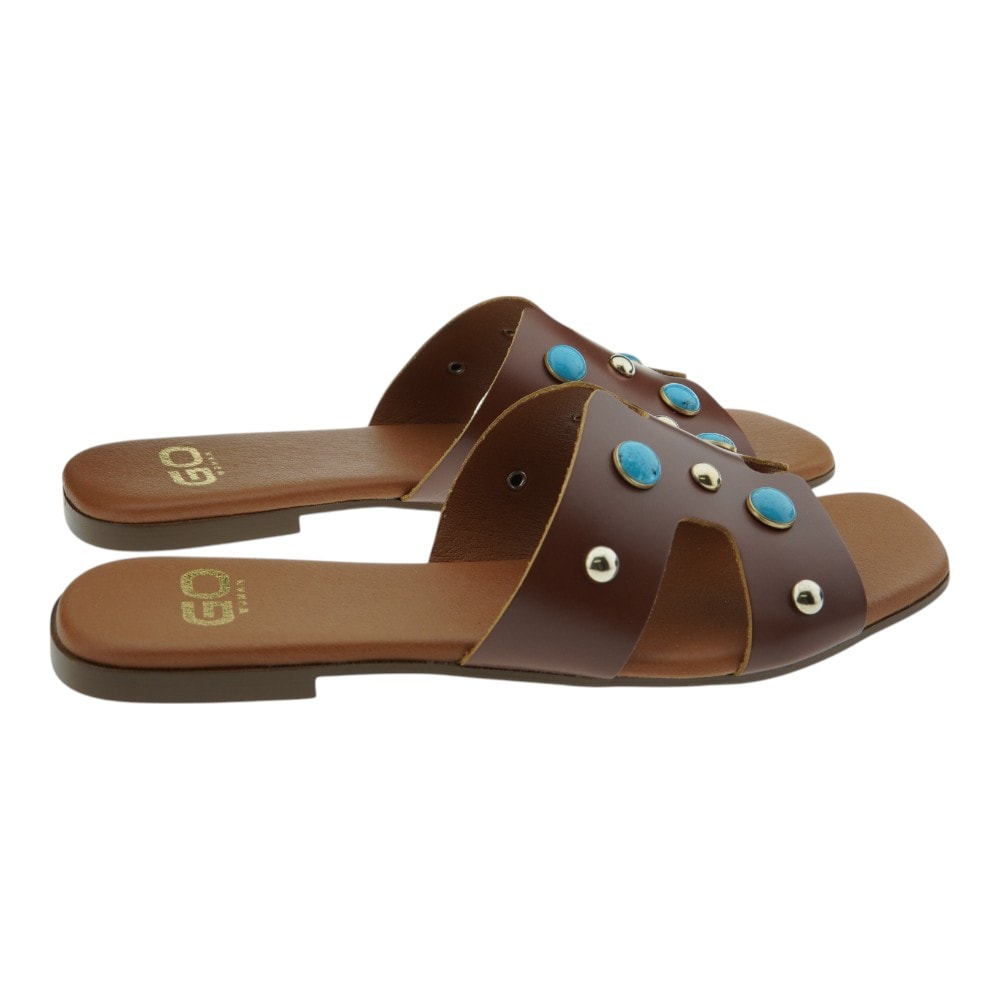 Sandalias piel planas cuero con tachuelas y piedras Go Woman foto 4