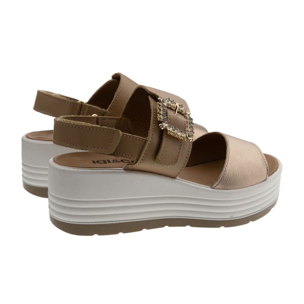 Sandalias piel cuña y plataforma Igi&Co cómodas y elegantes foto 4