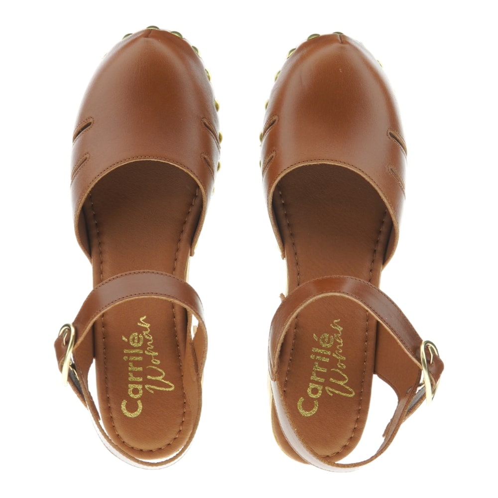 Zueco madera tacón y plataforma hebilla Carrile Woman 11830 foto 2