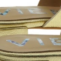 Mules trenzados dorados Vienty: Elegancia confortable | Carrile foto 6