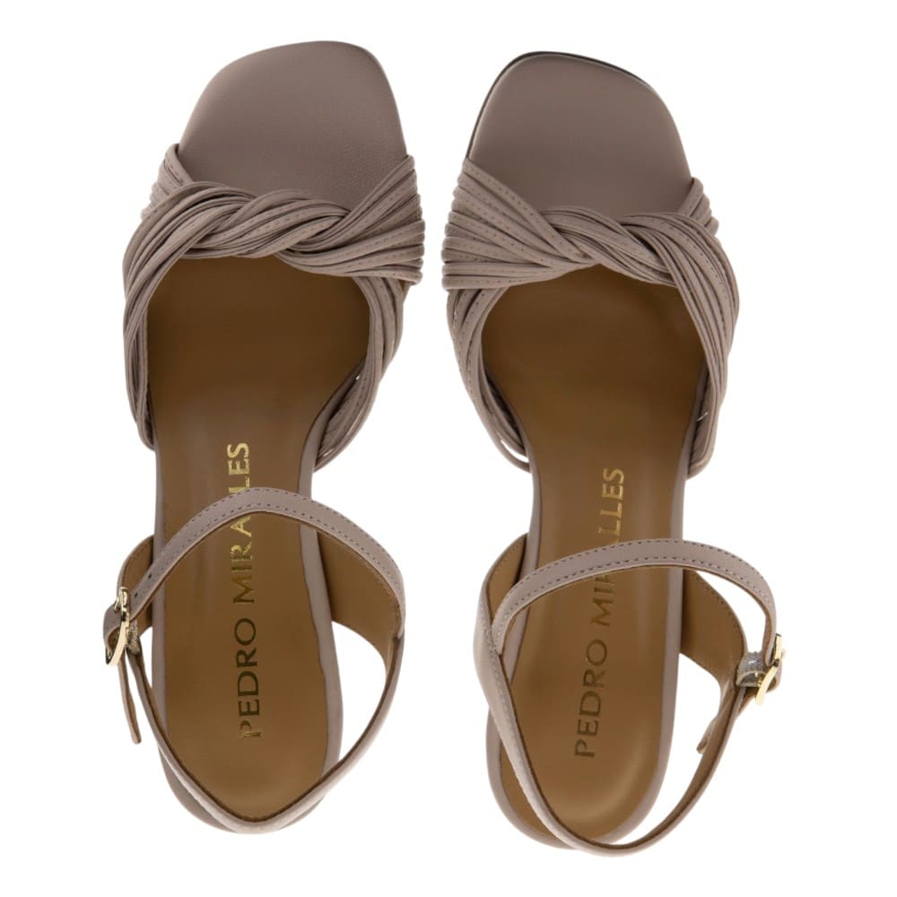 Sandalias nude piel tacón bajo Pedro Miralles foto 2