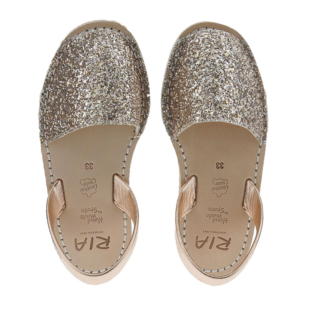 Menorquina Ria para mujer en piel glitter | Albarca Ria foto 2