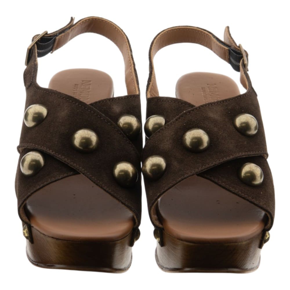 Sandalias cuña piel ante tachas Nemonic mujer foto 2