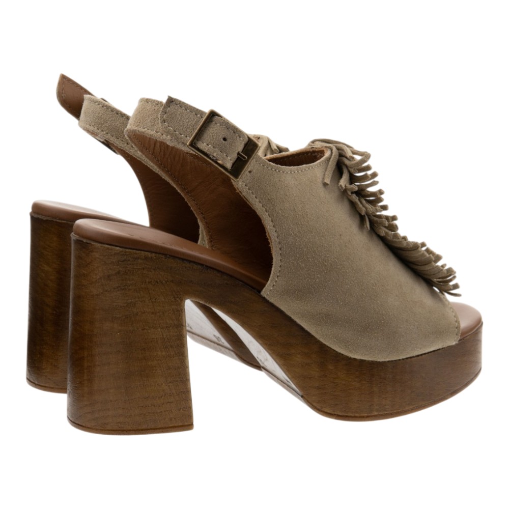 Sandalias tacón ante beig flecos Nemonic foto 4