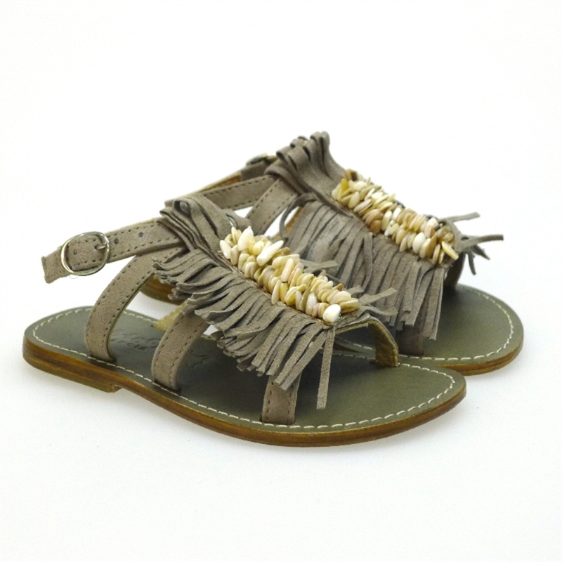 Sandalias flecos y borlas estilo hippie Oca Loca