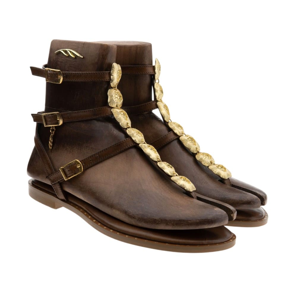 Sandalias griegas marrones cadena Caryatis 621029