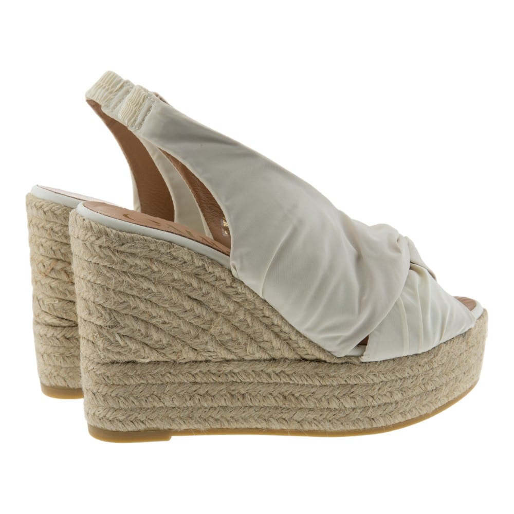 Espadrilles de Cuña Gaimo Marfil - El Toque Chic para Tu Verano foto 4