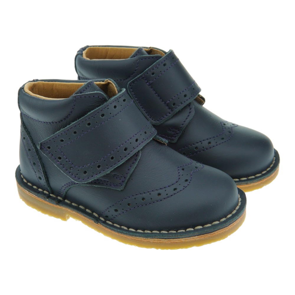 Bota piel velcro efecto cuero Carrile C4735