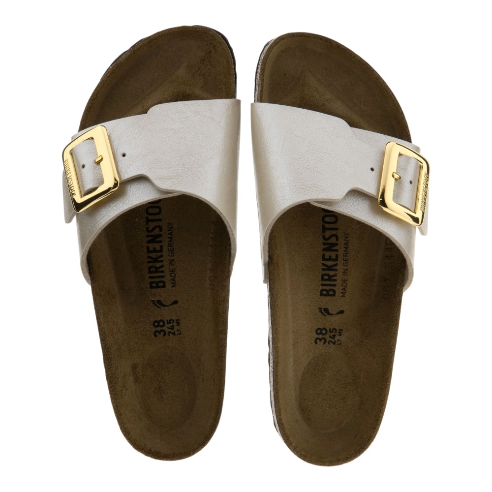 Sandalias planas mujer Birkenstock metalizadas con hebilla dorada | Carrilé foto 2
