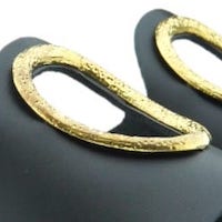 Sandalias S.Piero Negras con Acabado Dorado - Sofisticación y Confort | Carrile foto 5