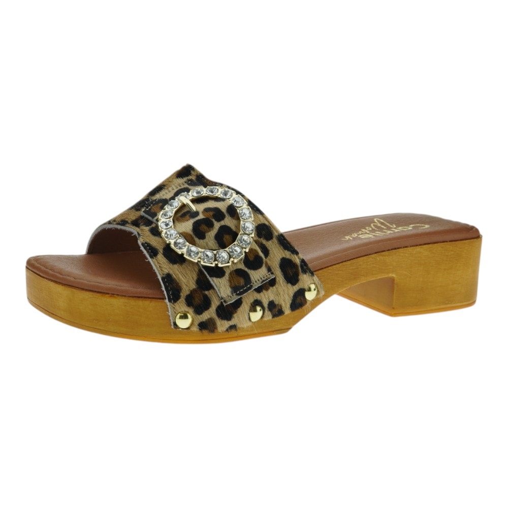 Sandalias animal print mujer con tacón bajo y pedrería | Carrilé Woman foto 3