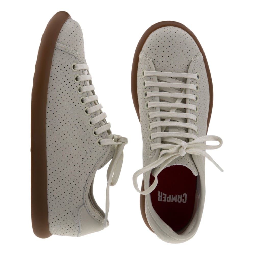 Zapatillas piel troqueladas mujer Camper en beige foto 2