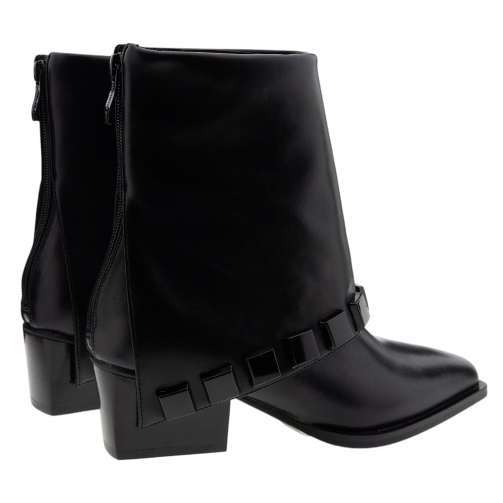 Botines negros punta caña tachas Noa Harmon foto 4